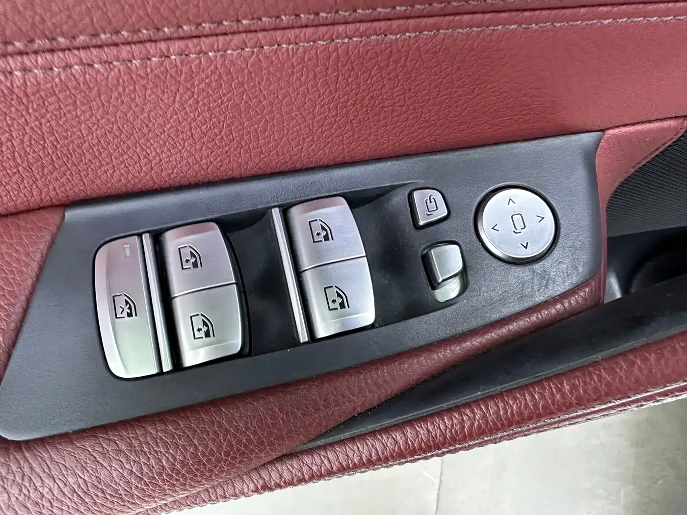 BMW 5 Series 2020 530Li Leading M Sport Package фото 18
