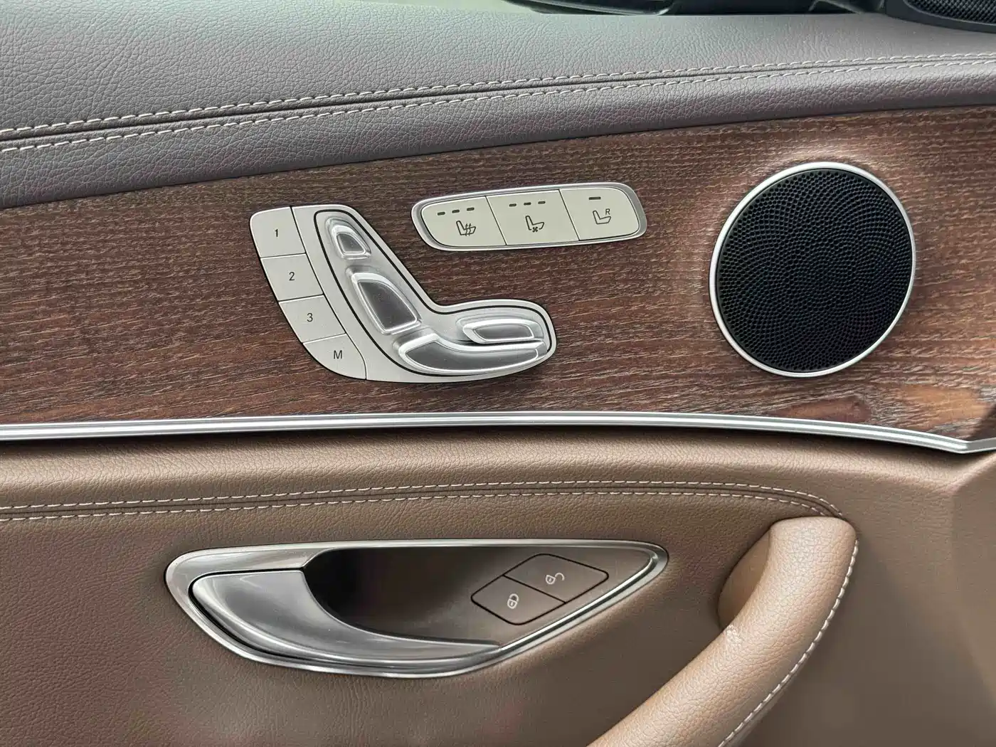 Mercedes-Benz E-Class 2023 E 300 L Fashion фото 17