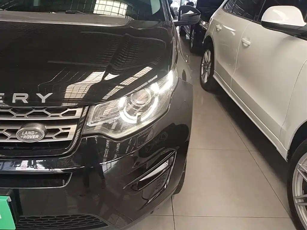 Land Rover Discovery Sport 2017 2.0T SE фото 24
