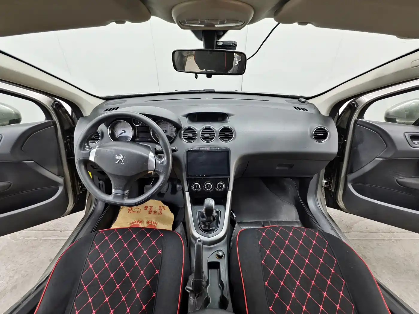 Peugeot 408 2013 2.0L Manual Comfort Edition фото 9