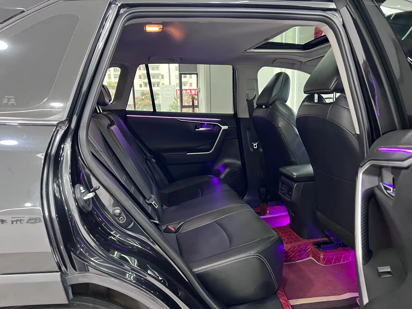 Toyota Wildlander 2022 2.0L CVT FWD Luxury Edition фото 12
