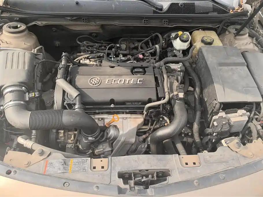 Buick Regal 2015 1.6T Leading Tech Edition фото 10