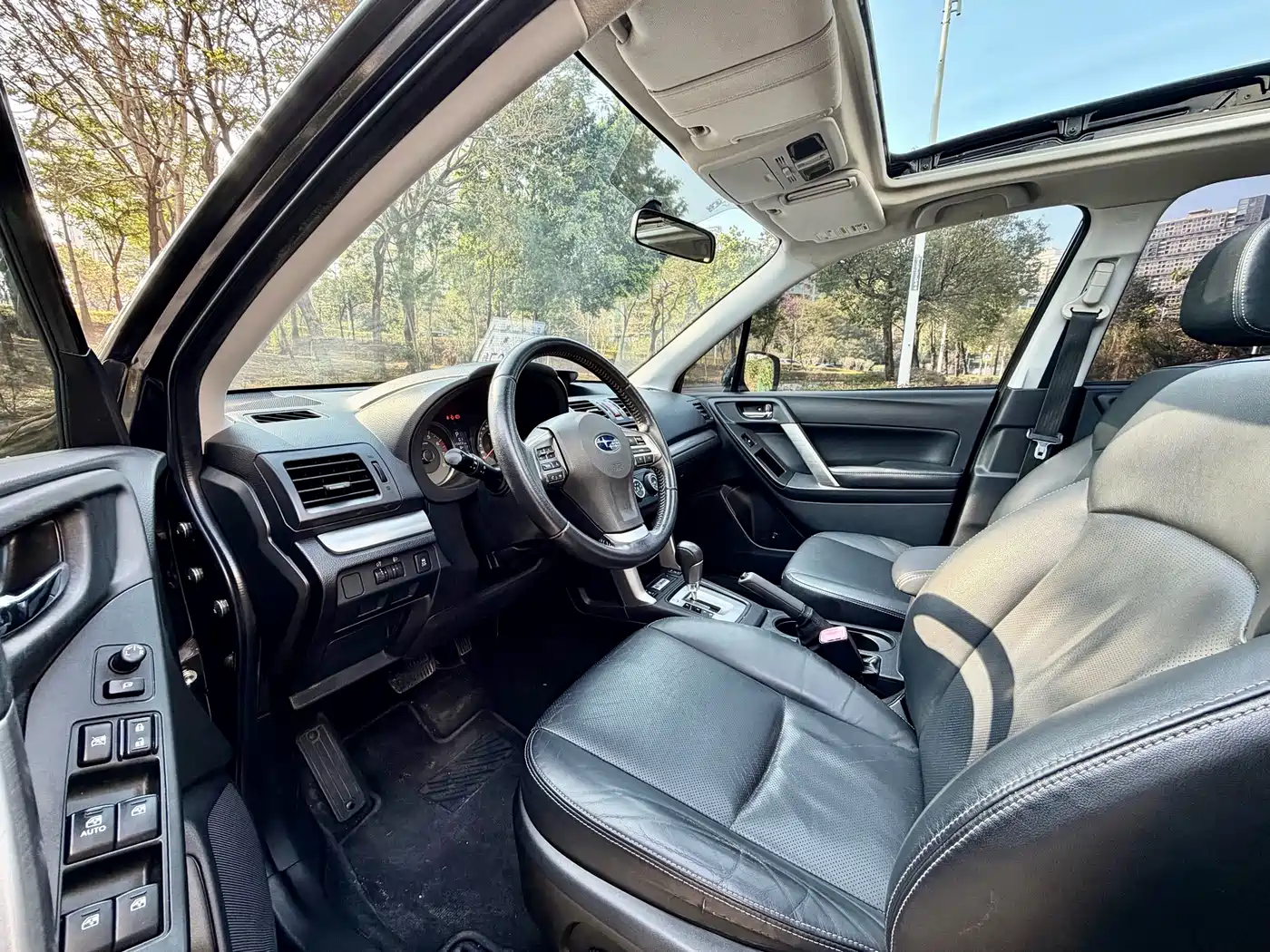 Subaru Forester 2013 2.5i Automatic Elite Edition фото 4