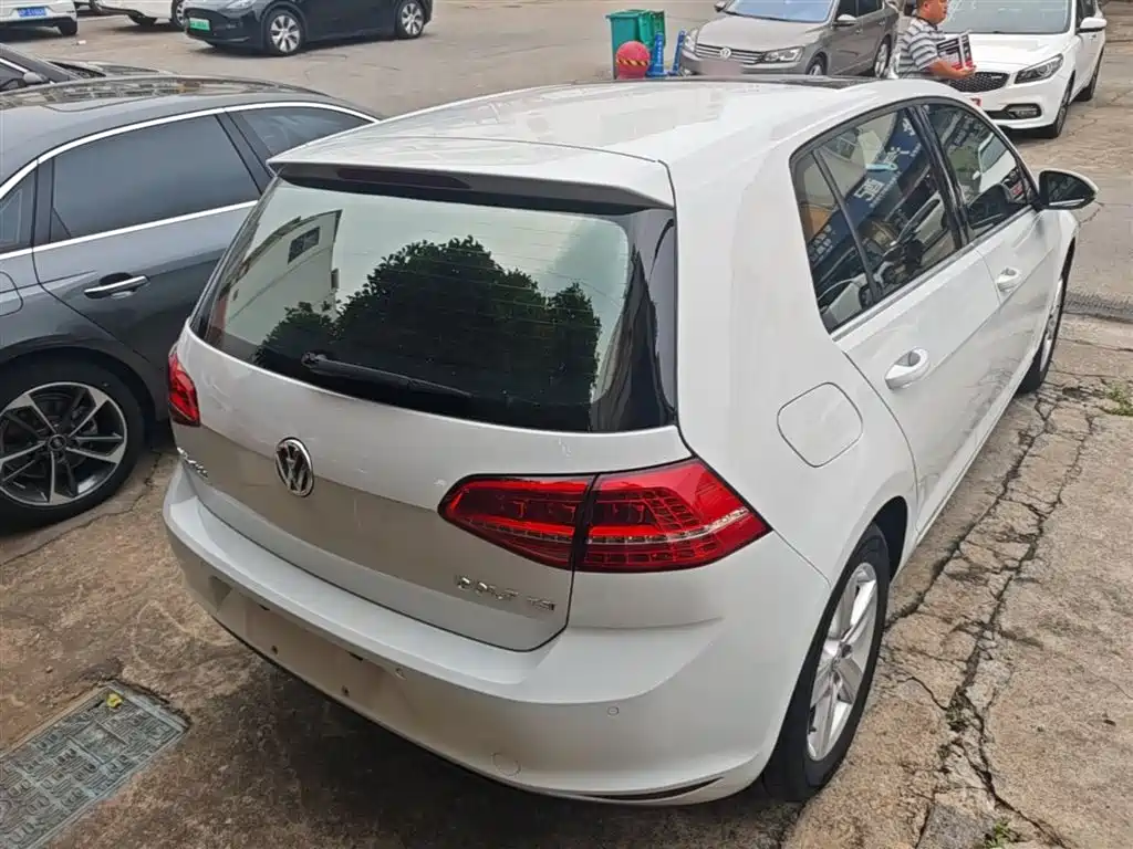 Volkswagen Golf 2016 230TSI Automatic Comfort фото 7