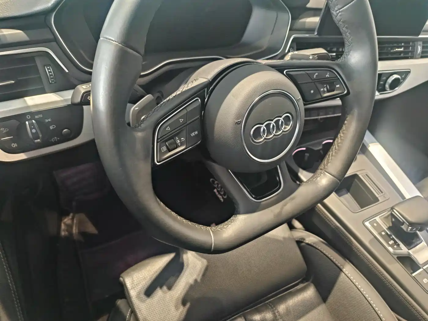 Audi A4L 2023 40 TFSI Luxury Sport фото 15