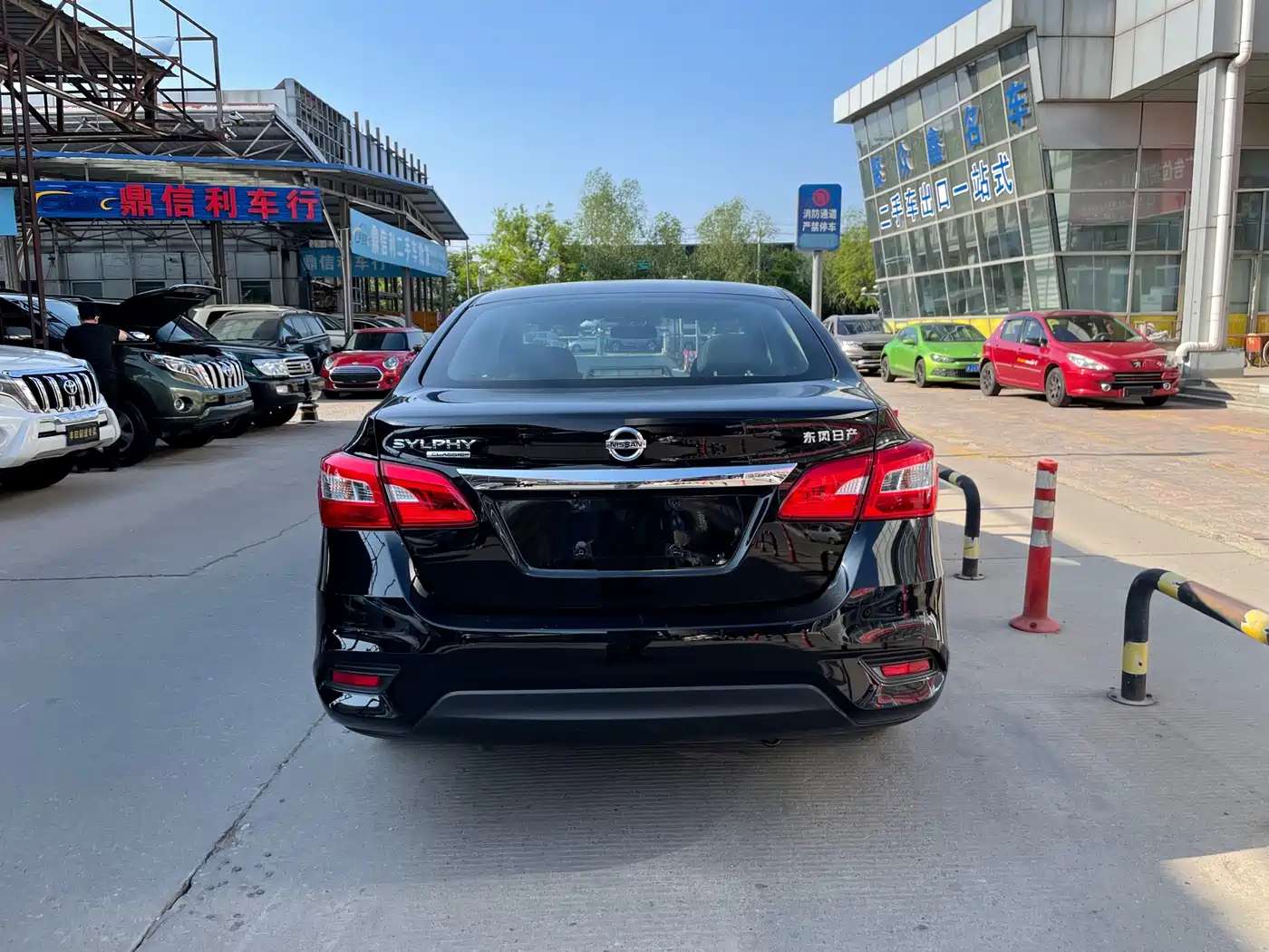 Фото 5 - Nissan Sylphy
