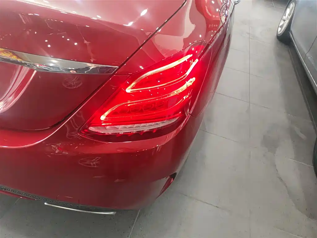 Mercedes-Benz C-Class 2017 C 200 L Sport фото 24