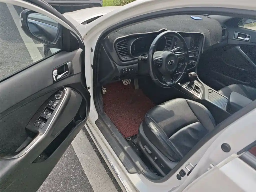 Kia K5 2014 2.0L Automatic LUXURY фото 12