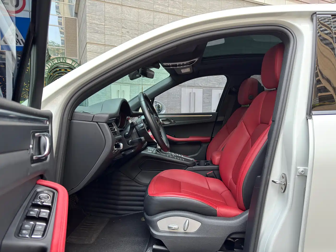 Porsche Macan 2021 Macan 2.0T фото 5
