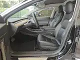 Фото 15 - Tesla Model 3