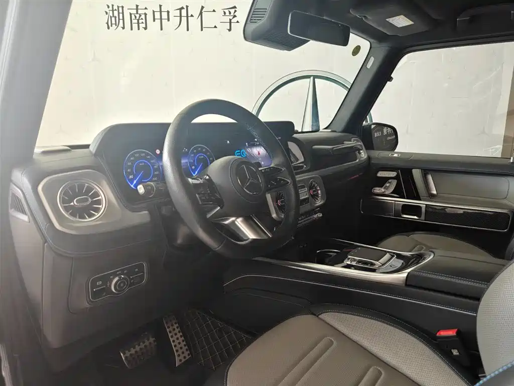 Mercedes-Benz G-Class New Energy 2025 G580 Launch Special Edition фото 6