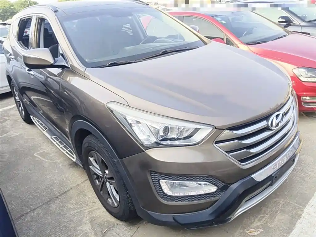 Hyundai Santa Fe 2015 2.0T Automatic 4WD Smart 7-seater фото 4