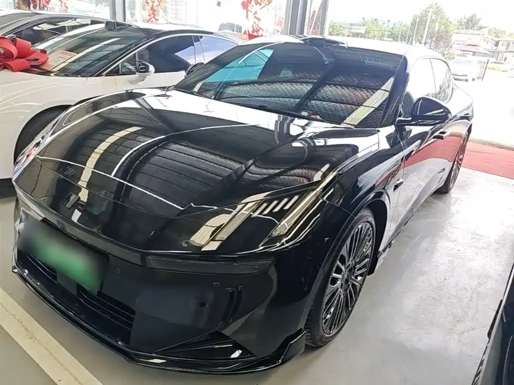 Lynk & Co 10 EM-P 2025 240 AWD Ultra Sport Edition