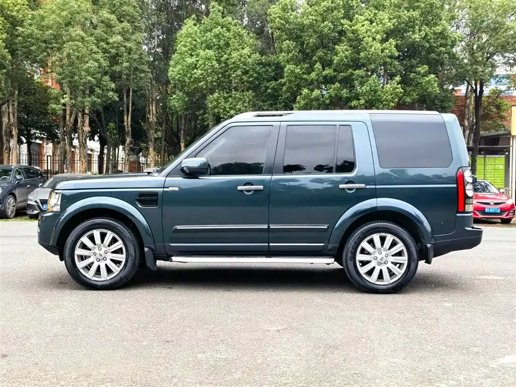 Land Rover Discovery 2012 3.0 SDV6 HSE Diesel фото 4