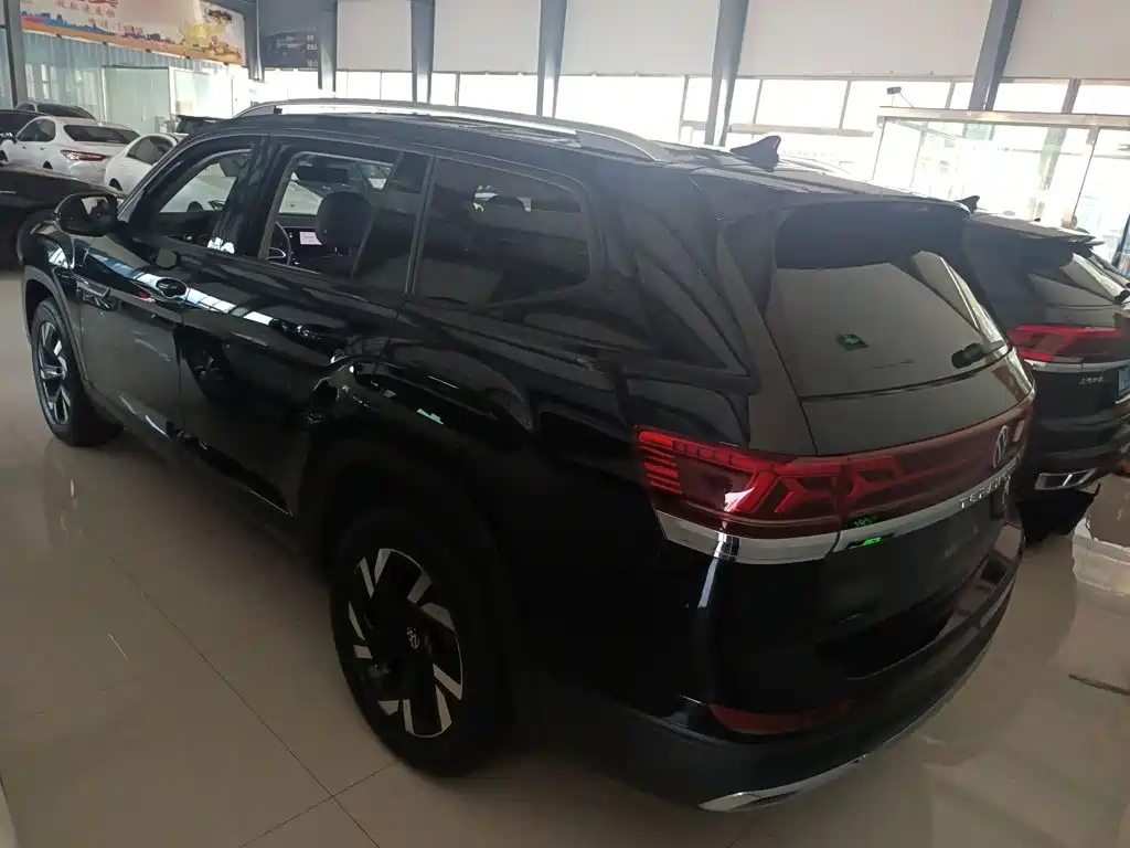 Фото 23 - Volkswagen Teramont