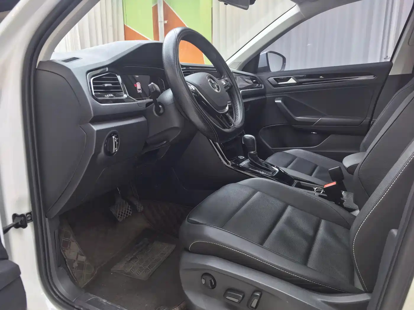 Volkswagen T-ROC 2022 280TSI DSG 2WD Comfort PLUS фото 4