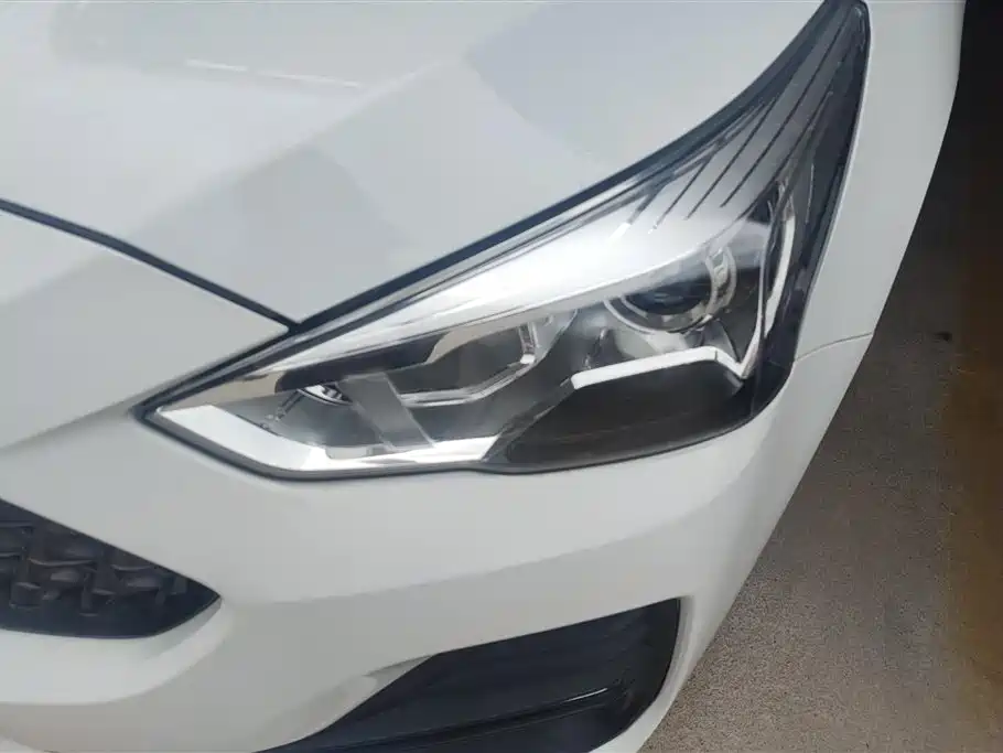 Haval M6 2019 1.5T DCT 2WD Value Edition (China VI) фото 5