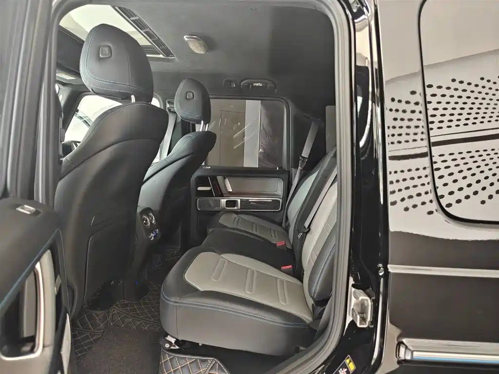 Mercedes-Benz G-Class New Energy 2025 G580 Launch Special Edition фото 8