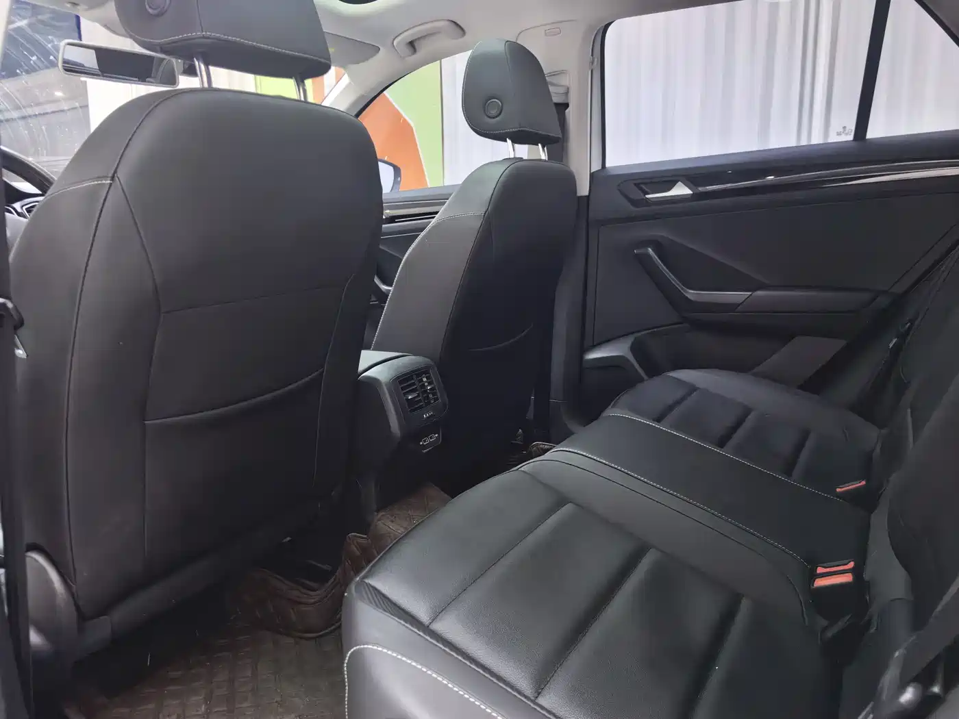 Volkswagen T-ROC 2022 280TSI DSG 2WD Comfort PLUS фото 10