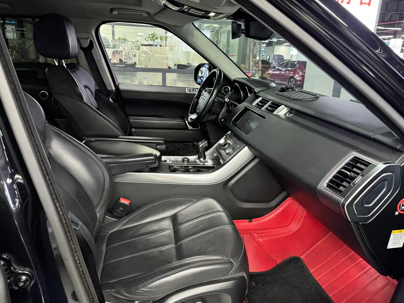 Land Rover Range Rover Sport 2017 3.0 SC V6 HSE фото 16
