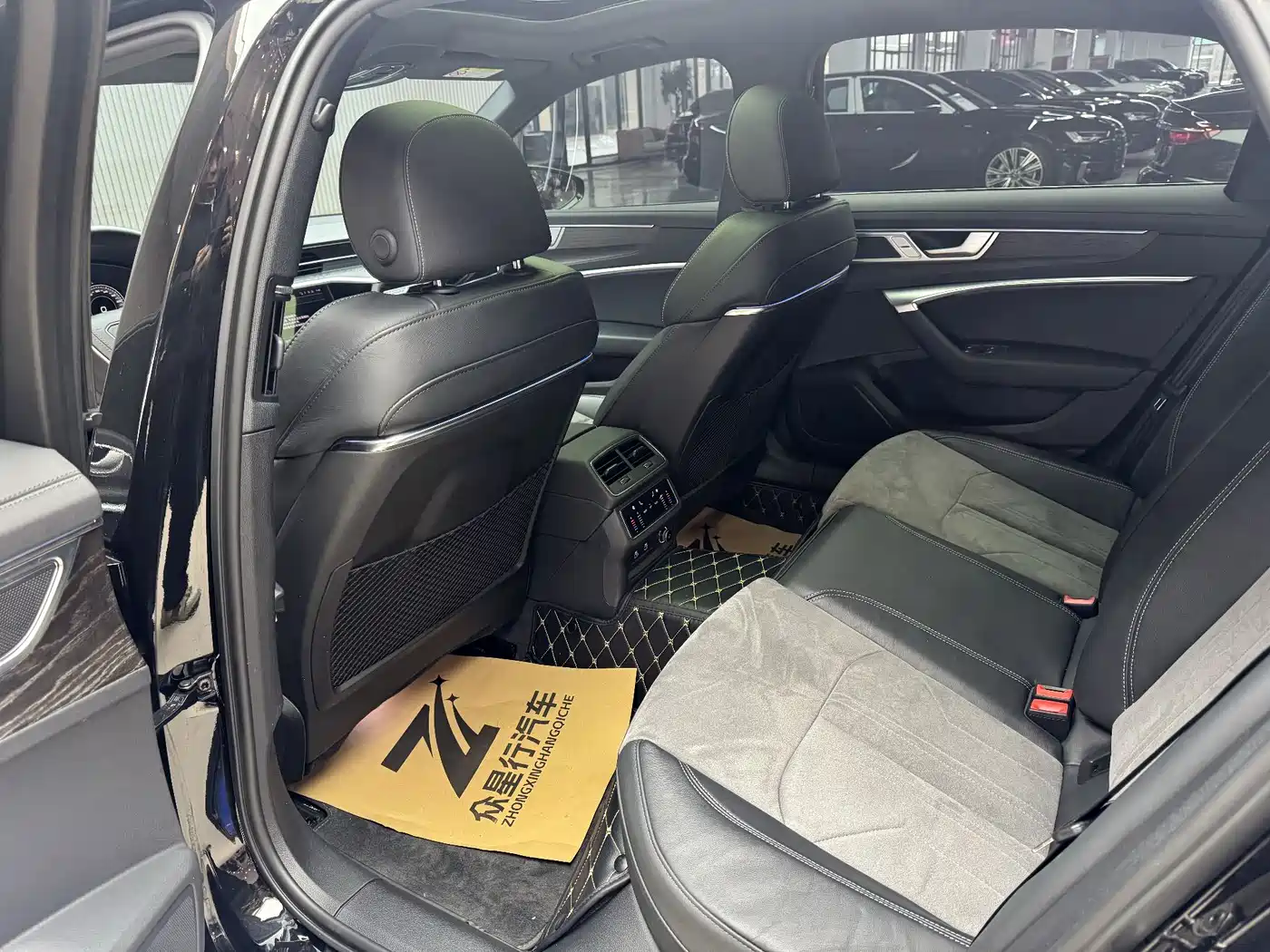 Audi A6L 2023 45 TFSI quattro Premium Dynamic фото 11