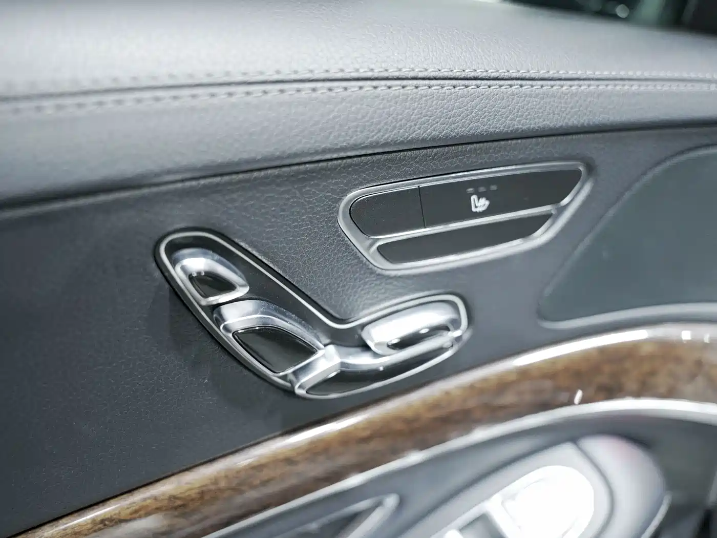 Mercedes-Benz S-Class 2014 S 320 L Business фото 13