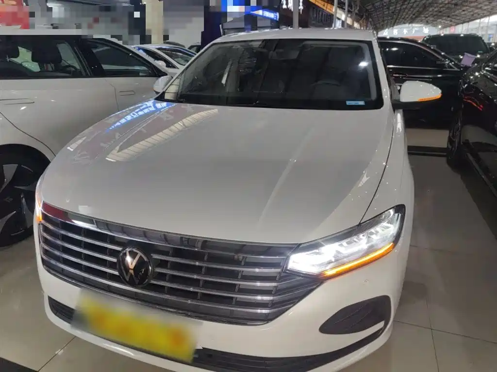 Volkswagen Lavida 2024 Model 1.5L Automatic Delight Edition фото 3