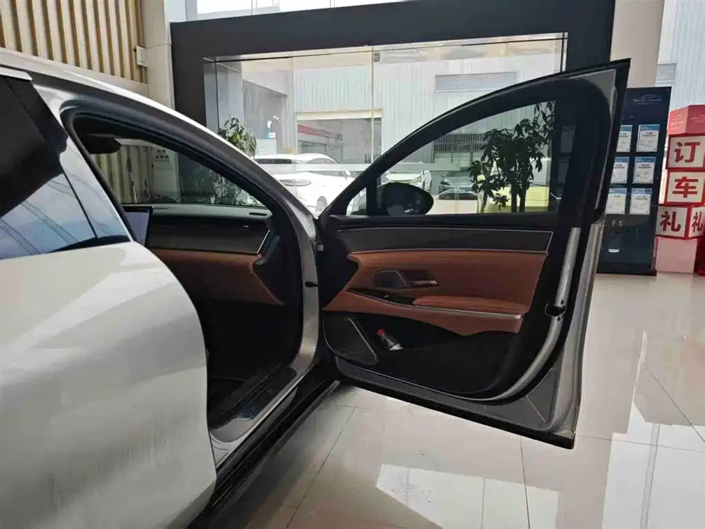 BYD Han L 2025 EV AWD LiDAR Flagship фото 12