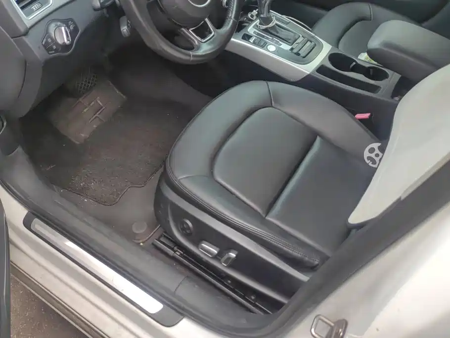 Фото 9 - Audi A4L
