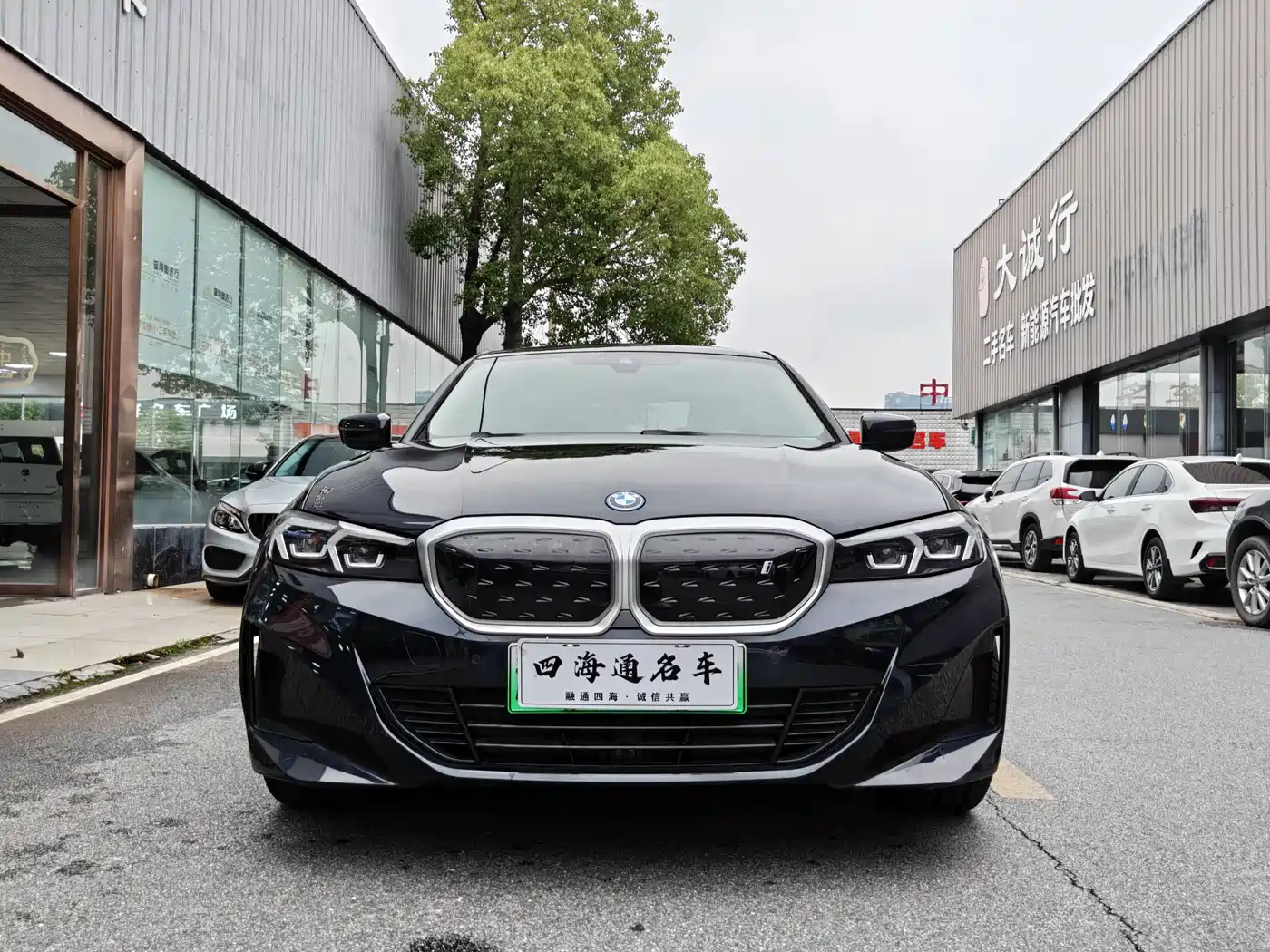 BMW i3 2024 eDrive 35 L фото 2