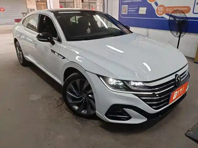 Volkswagen CC 380TSI, Яркий