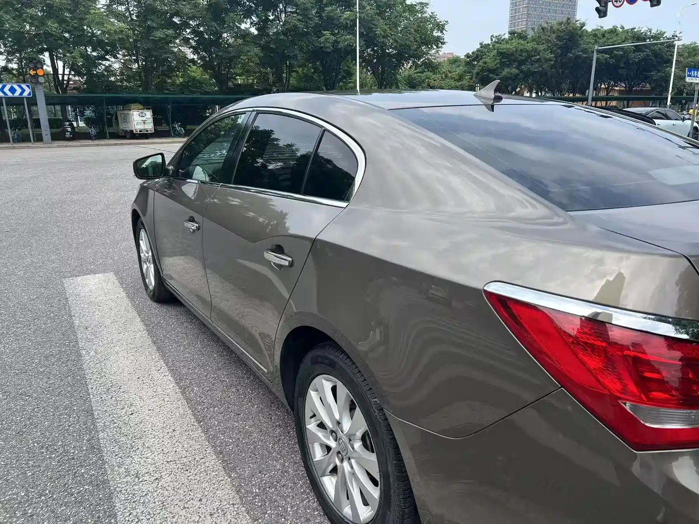 Buick LaCrosse 2013 2.4L SIDI Elite Comfort фото 15