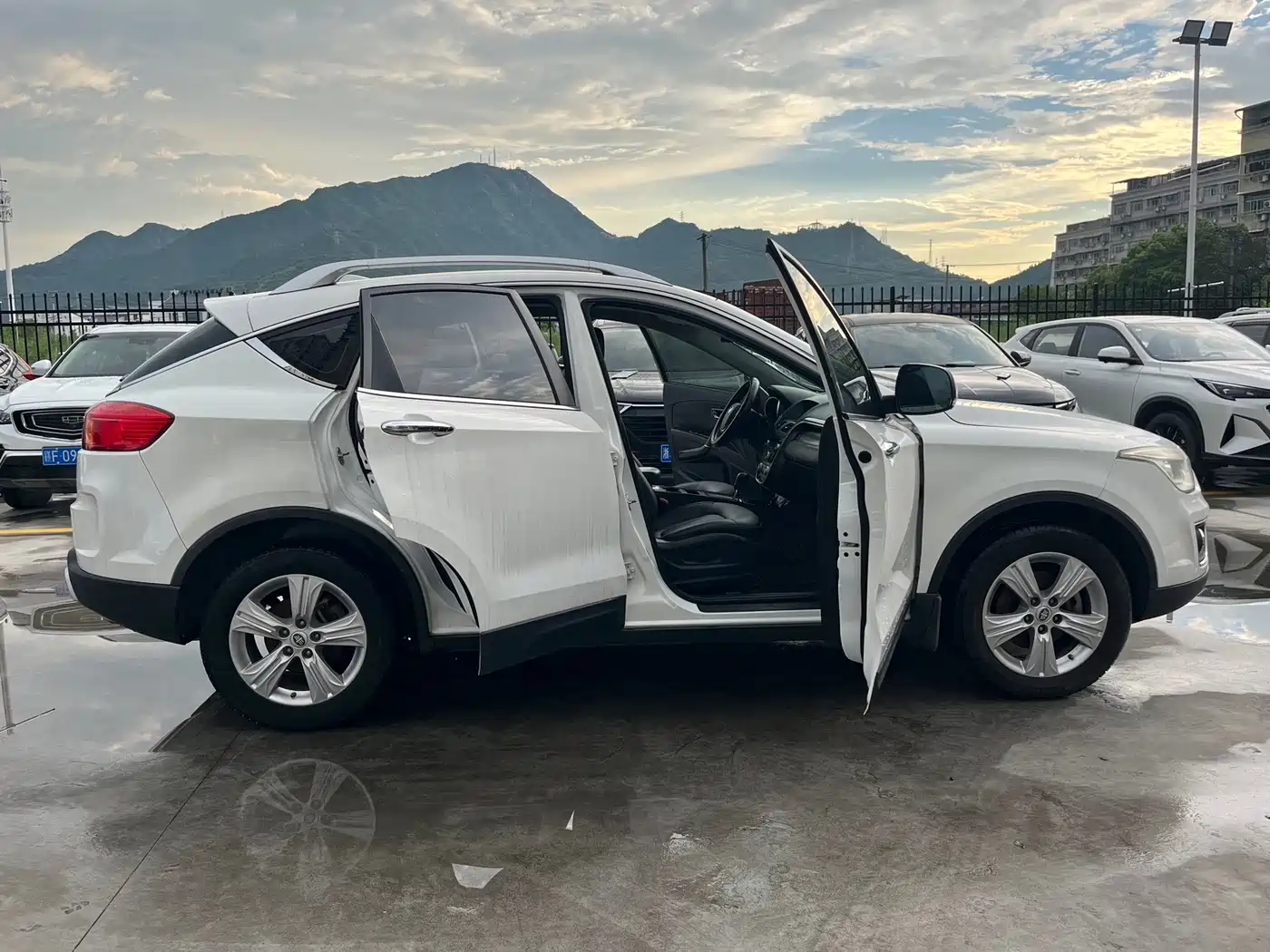 Besturn X80 2015 2015 1.8T Automatic Luxury