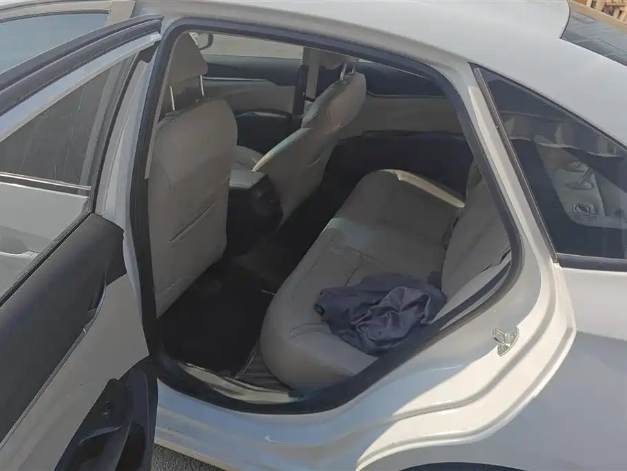 Buick Excelle 2019 15T DCT Connected Elite Type China VI фото 11