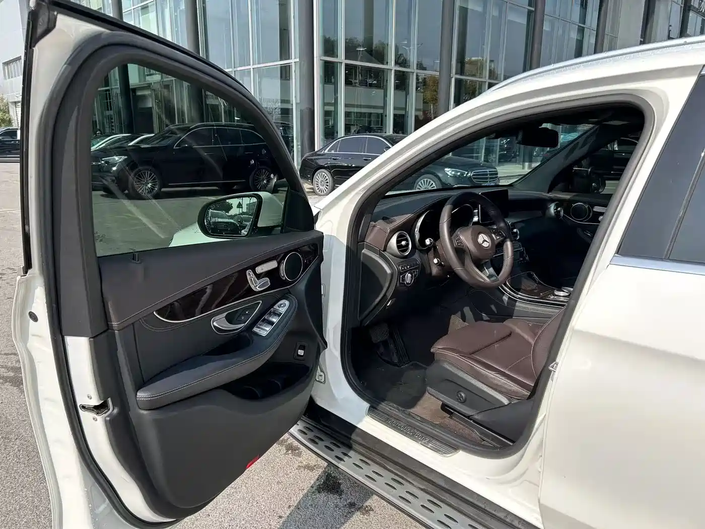 Mercedes-Benz GLC 2017 GLC 260 4MATIC Luxury фото 11