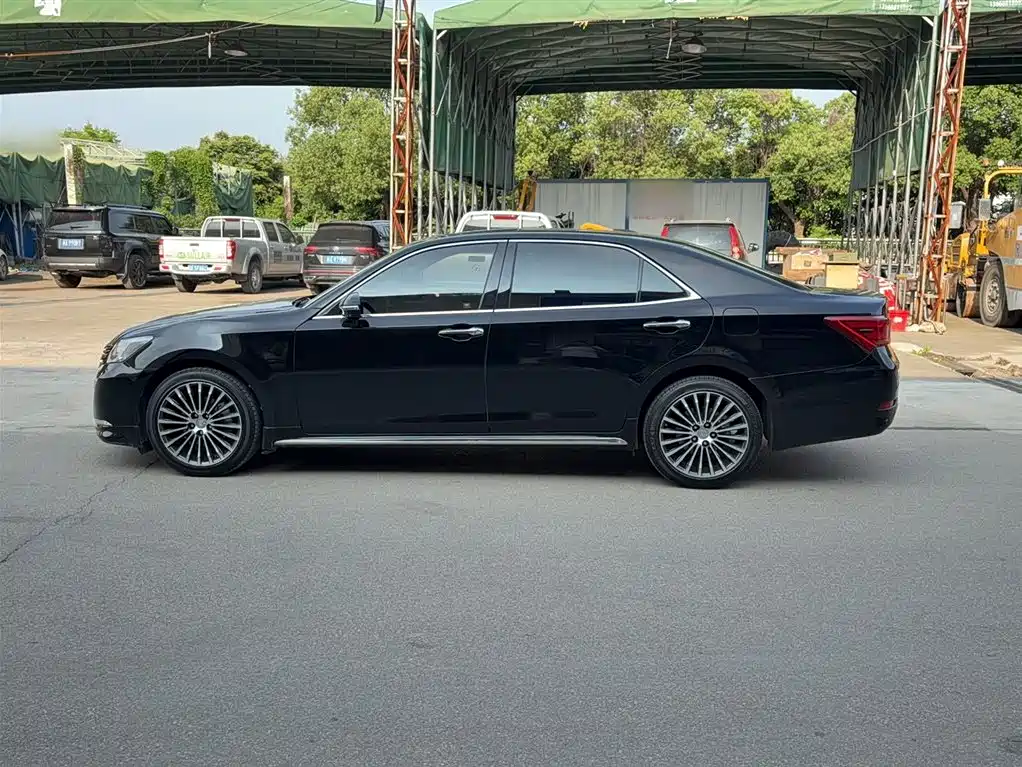 Toyota Crown 2018 2.0T Sport Edition фото 19