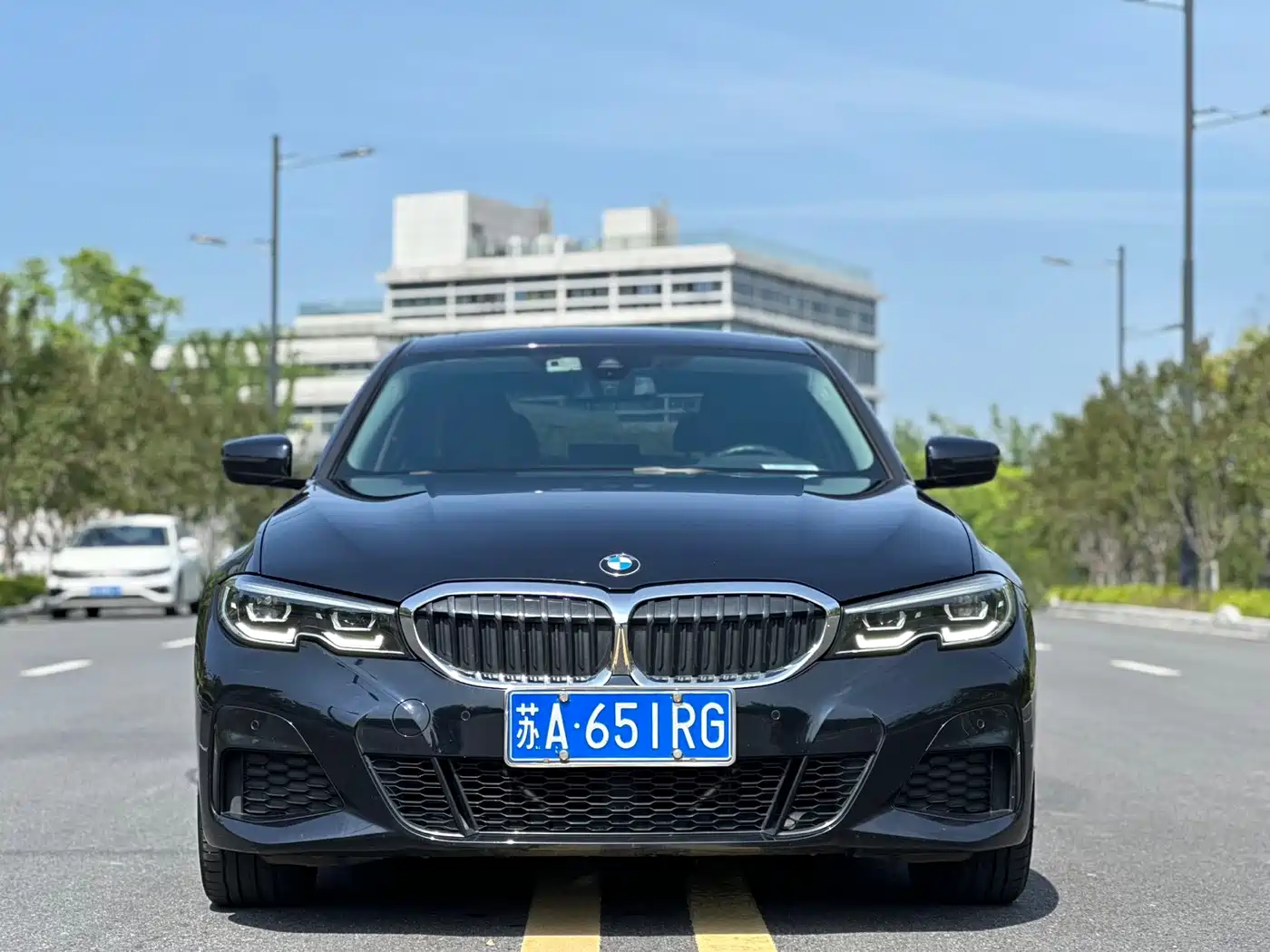 BMW 3 Series 2021 325Li M Sport Package фото 2