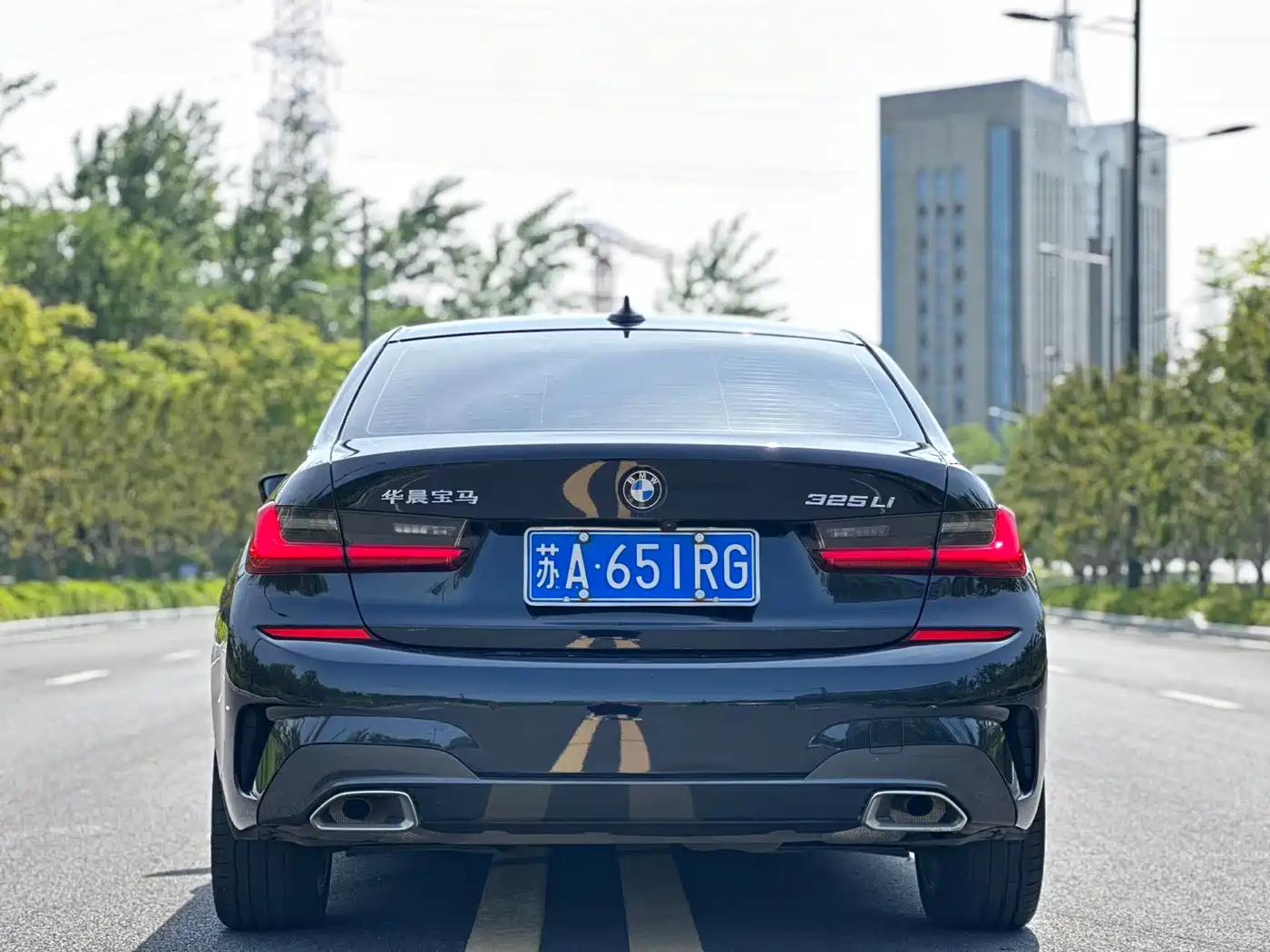 BMW 3 Series 2021 325Li M Sport Package фото 5