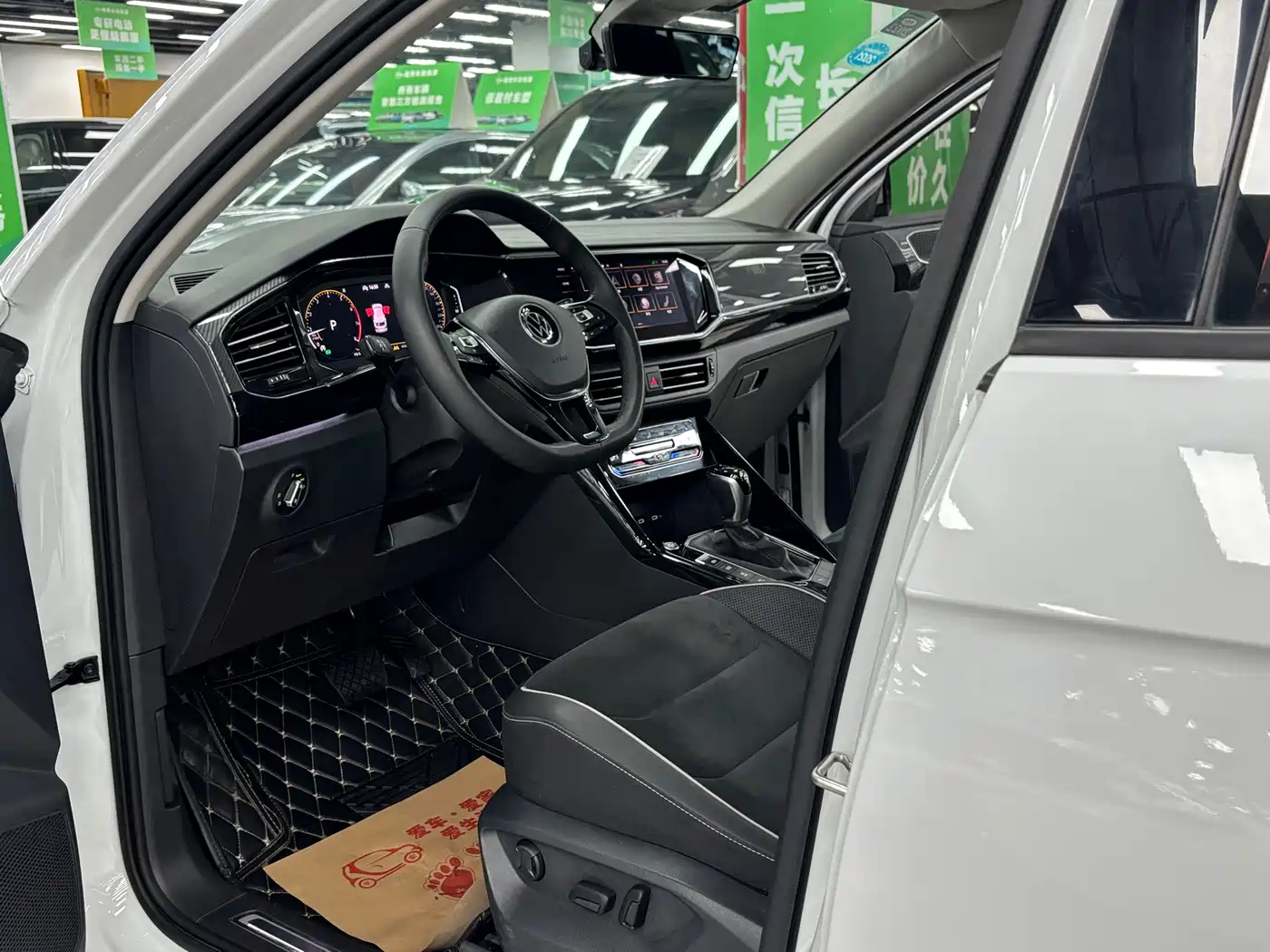 Volkswagen Tayron 2020 330TSI 2WD Luxury Smart Edition Pro фото 9