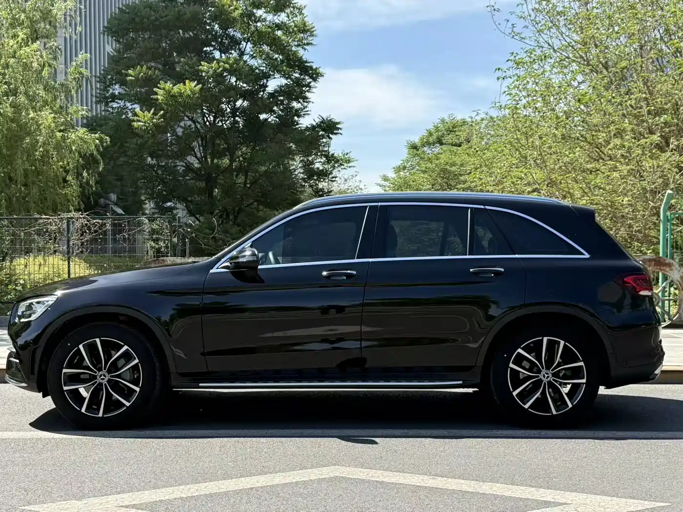 Mercedes-Benz GLC 2021 GLC 300 L 4MATIC Sporty фото 3
