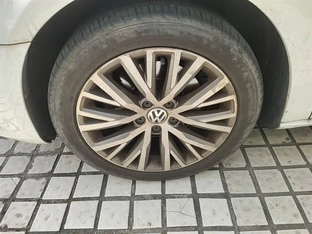 Volkswagen FAW-Volkswagen CC 2016 Model 1.8TSI Luxury фото 23