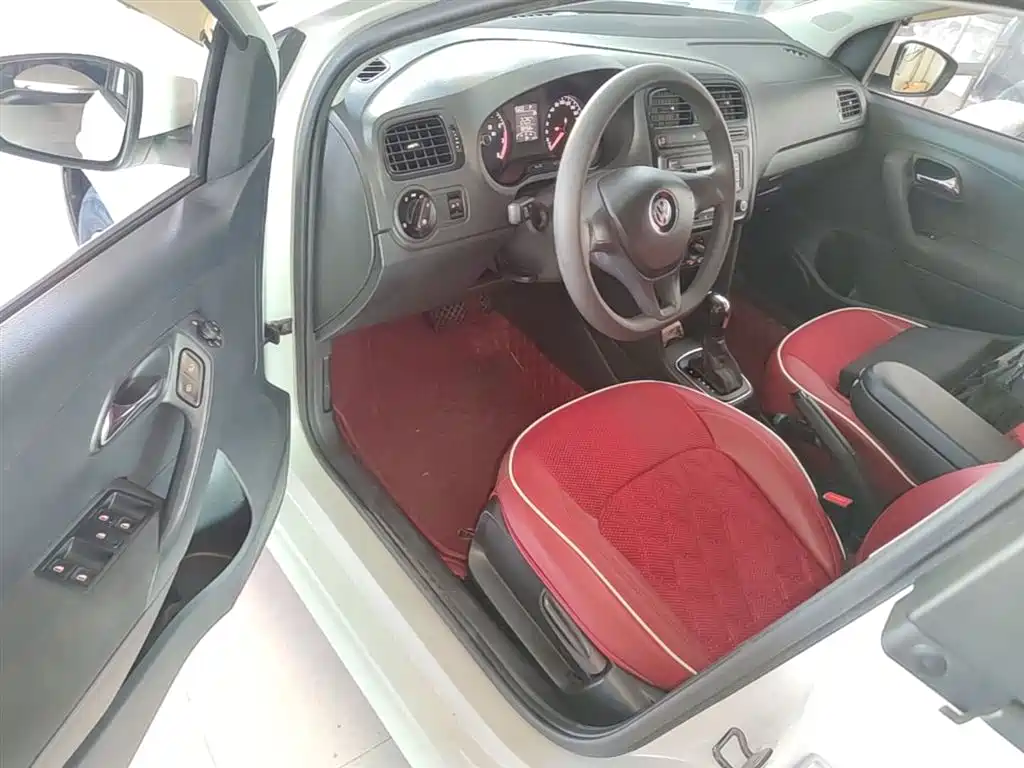 Volkswagen Polo 2018 1.5L Auto Safe Drive фото 16