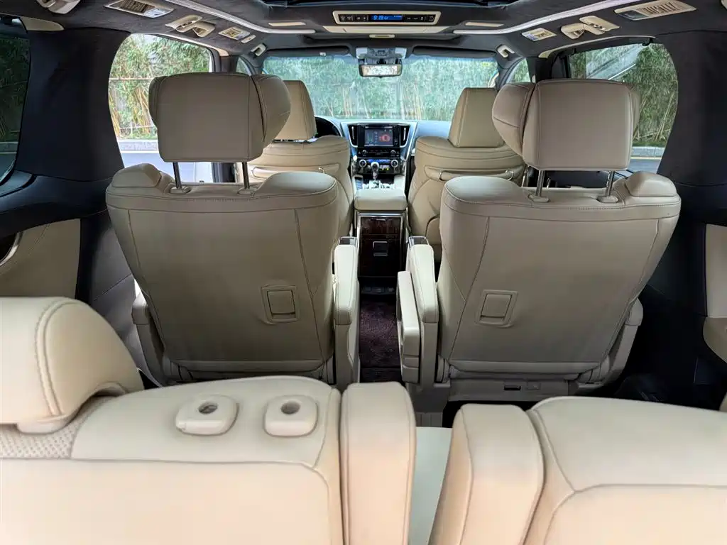 Toyota Alphard 2019 Hybrid 2.5L Luxury фото 25