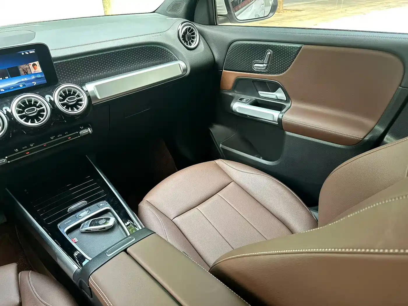 Mercedes-Benz GLB 2024 GLB 220 Dynamic фото 6