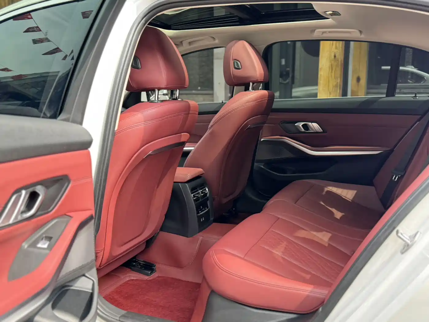 BMW 3 Series 2023 320Li M Sport Package фото 12