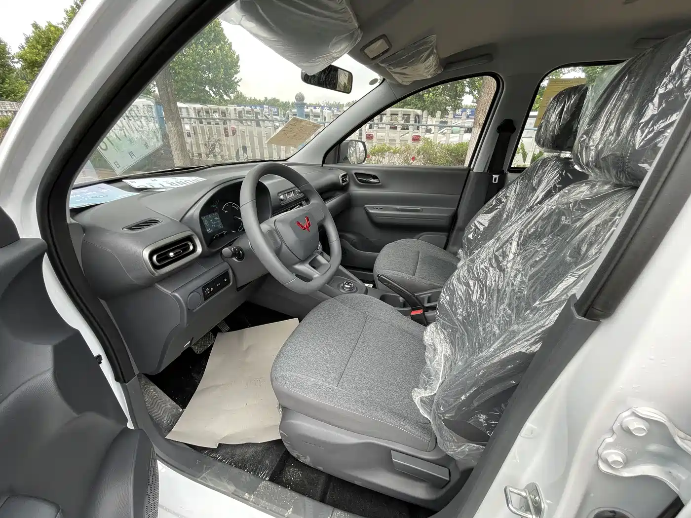 Wuling Motors Wuling Hongguang New Energy 2026 2024 Pure Electric 300KM Standard