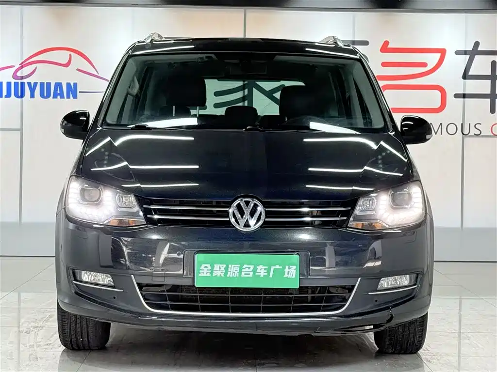 Volkswagen Sharan 2014 2.0TSI Comfort фото 2