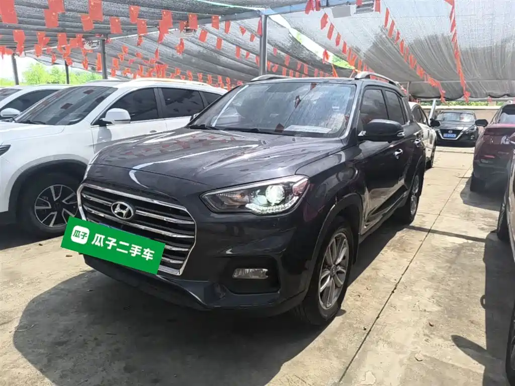 Hyundai Beijing Hyundai ix35 2018 2.0L Automatic 2WD Zhiyong·Enjoyment Edition фото 2