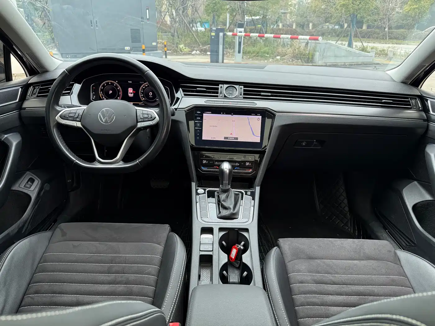 Volkswagen Magotan 2020 330TSI DSG Leading фото 5
