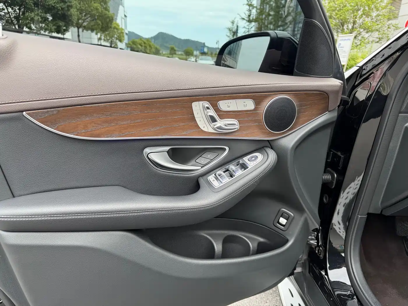 Mercedes-Benz GLC 2022 Facelift GLC 300 L 4MATIC Dynamic фото 9